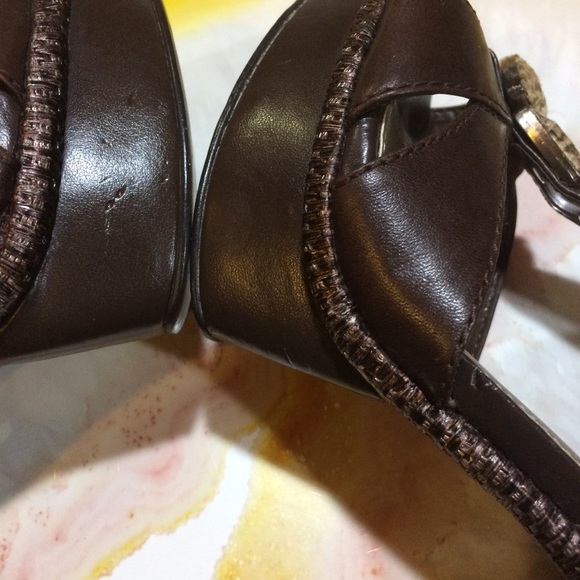 FERGIE “Gutsy” Leather Platform Heels - Picture 6 of 7